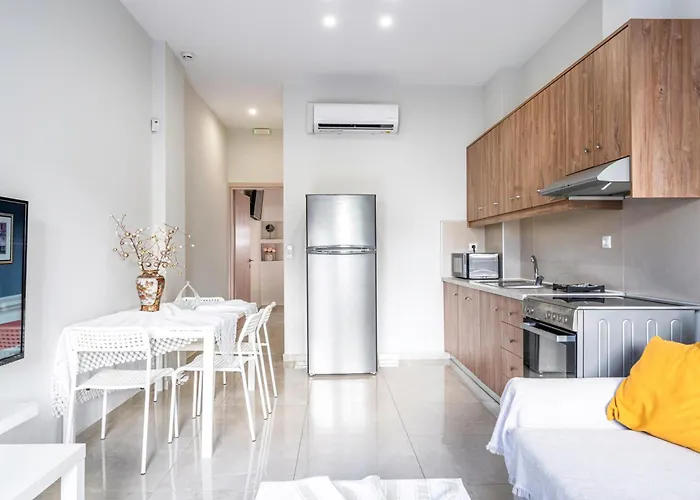 Neon Apartment, Modern, High Quality, Central Apt, Heraklion City