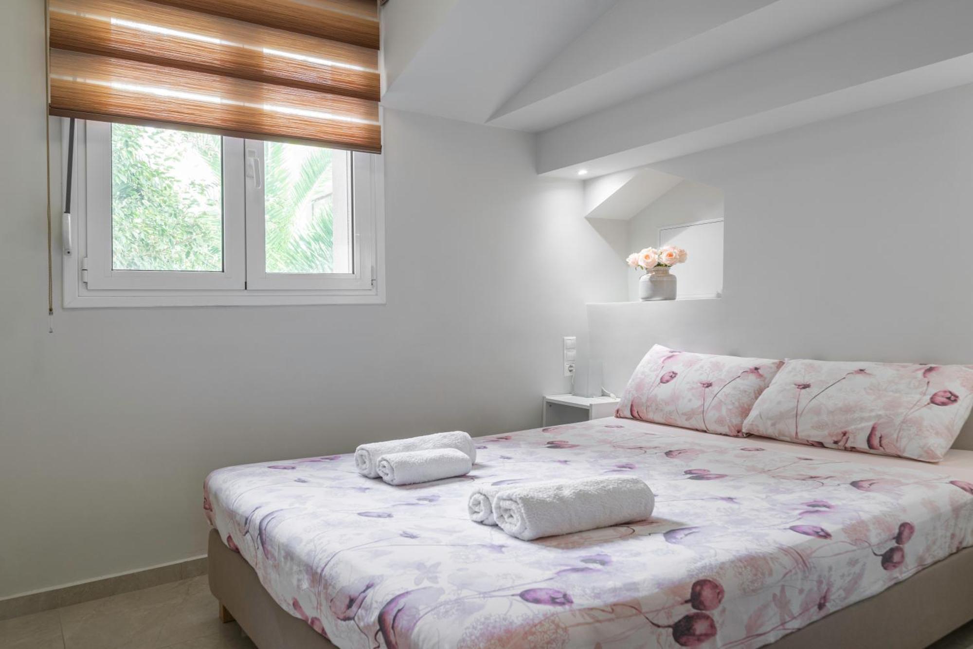 Neon Apartment, Modern, High Quality, Apt, Appartement Héraklion
